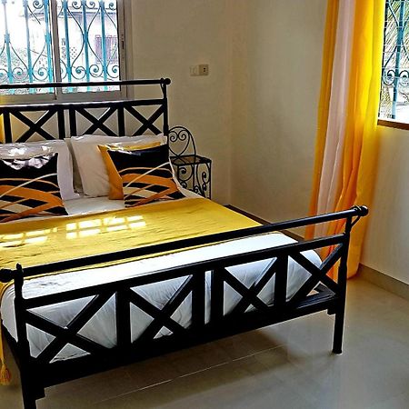 Appartement Makepe Bm 2 ดูอาลา ภายนอก รูปภาพ