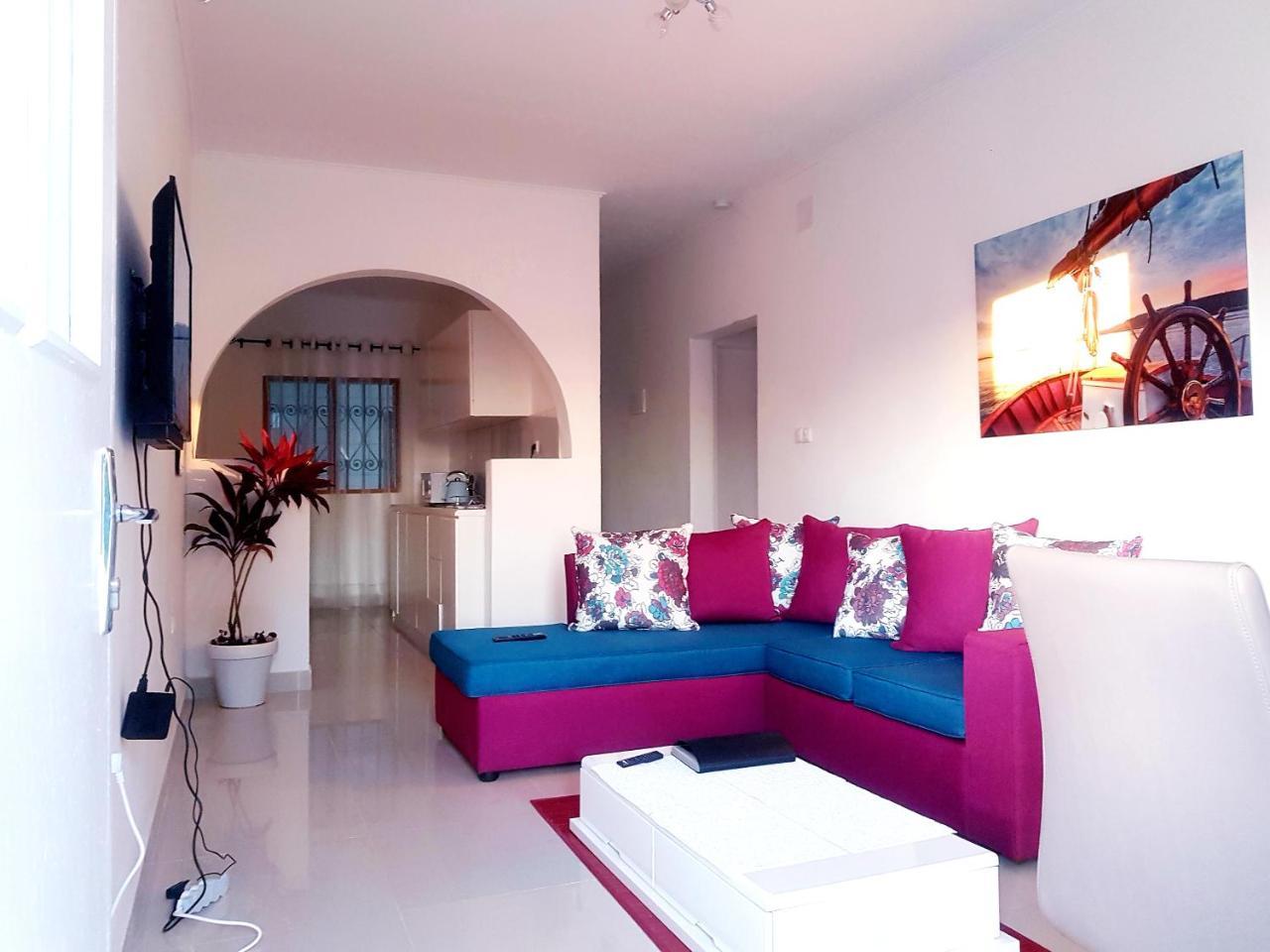 Appartement Makepe Bm 2 ดูอาลา ภายนอก รูปภาพ