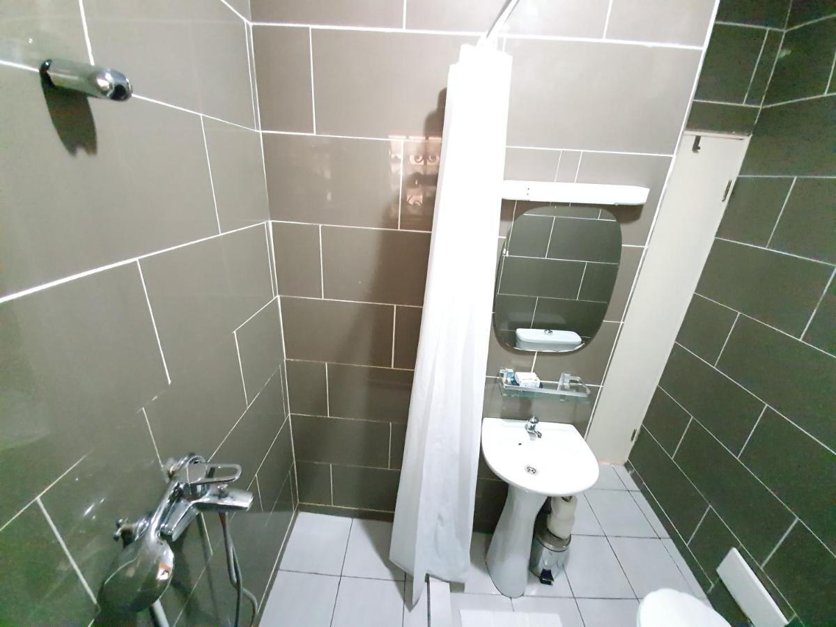 Appartement Makepe Bm 2 ดูอาลา ภายนอก รูปภาพ