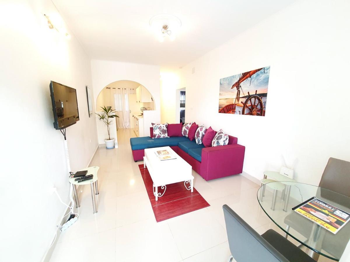 Appartement Makepe Bm 2 ดูอาลา ภายนอก รูปภาพ